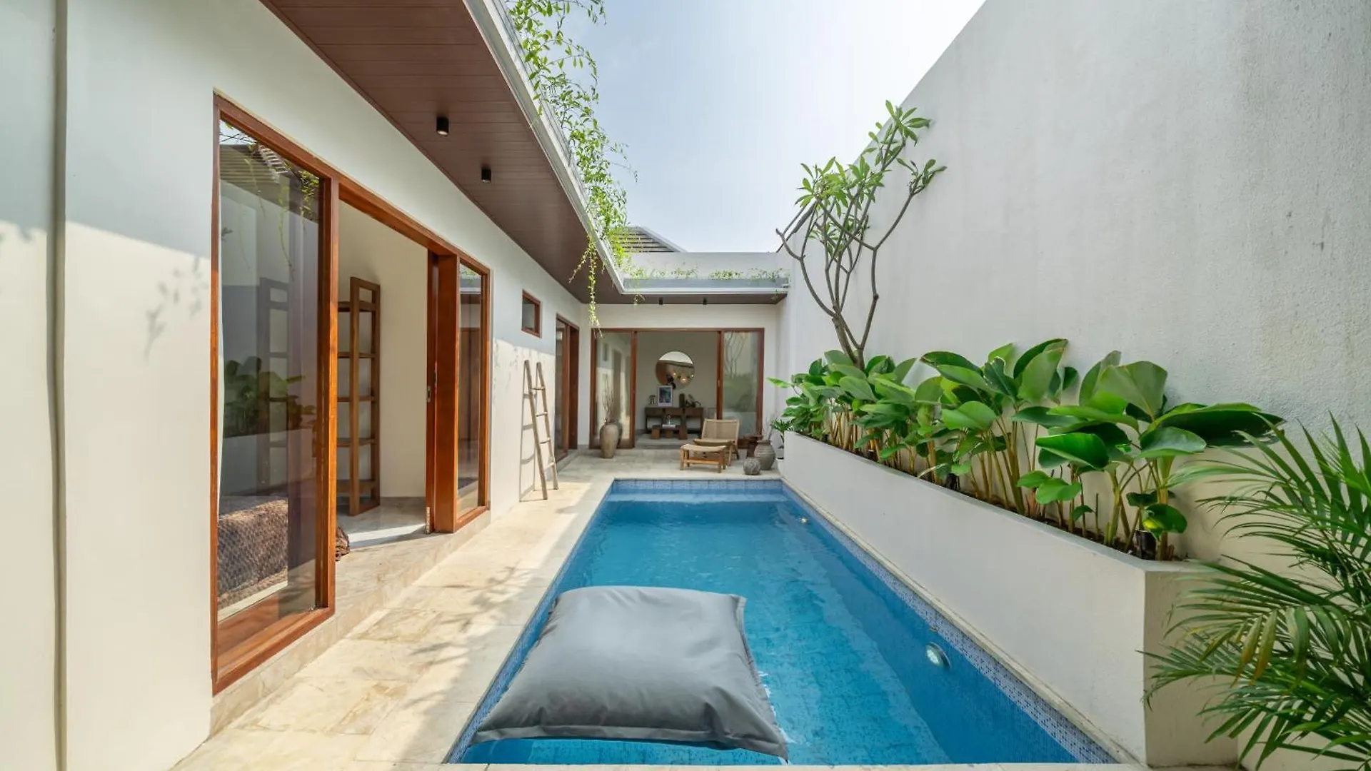 Villa Five Smile Ungasan Badung   Badung (Bali)